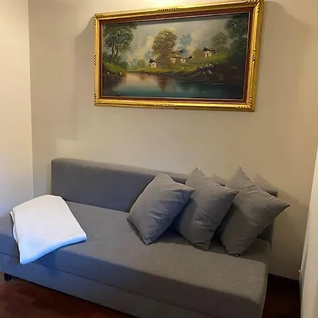 La Casetta Sulla Neve Apartment *