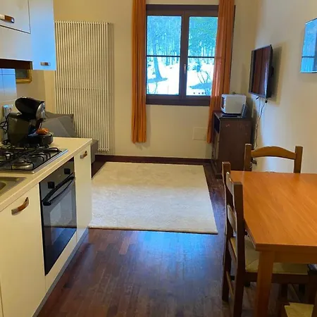 La Casetta Sulla Neve Apartamento *